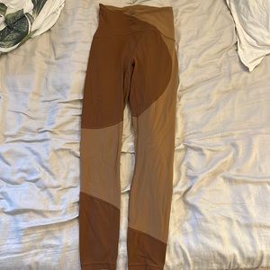 Lululemon Nulu leggings 25”